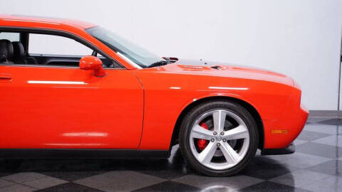 2008 Dodge Challenger SRT8