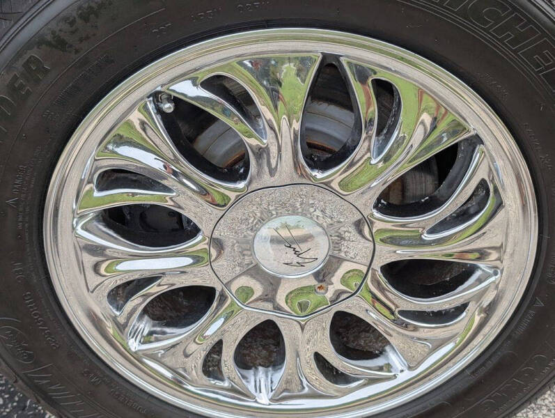 2005 Cadillac DeVille