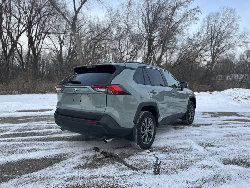 2023 Toyota RAV4 Hybrid XLE Premium