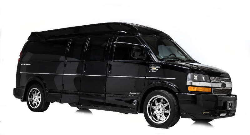 2017 Chevrolet Express Cargo Work Van's photo