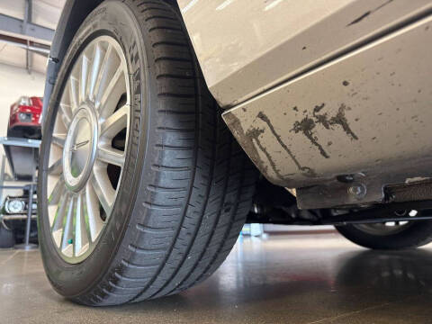 2004 Ford Thunderbird Deluxe