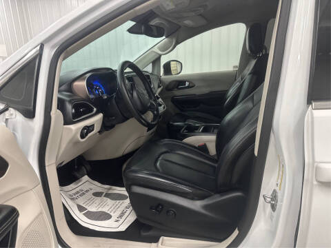 2020 Chrysler Voyager LXi