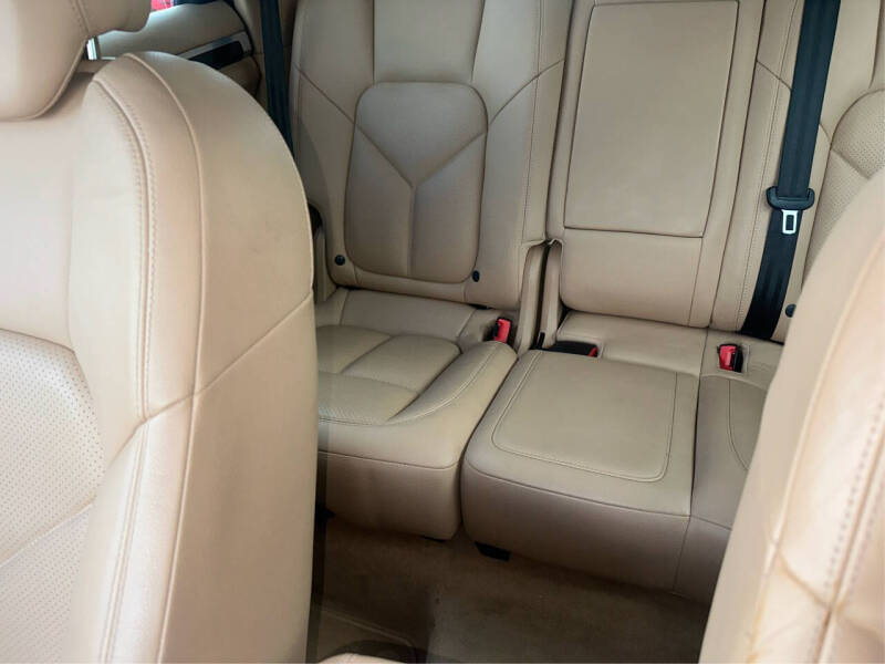 2016 Porsche Cayenne