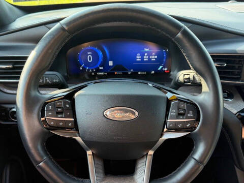 2023 Ford Explorer Platinum