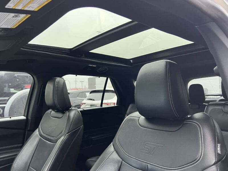 2023 Ford Explorer ST