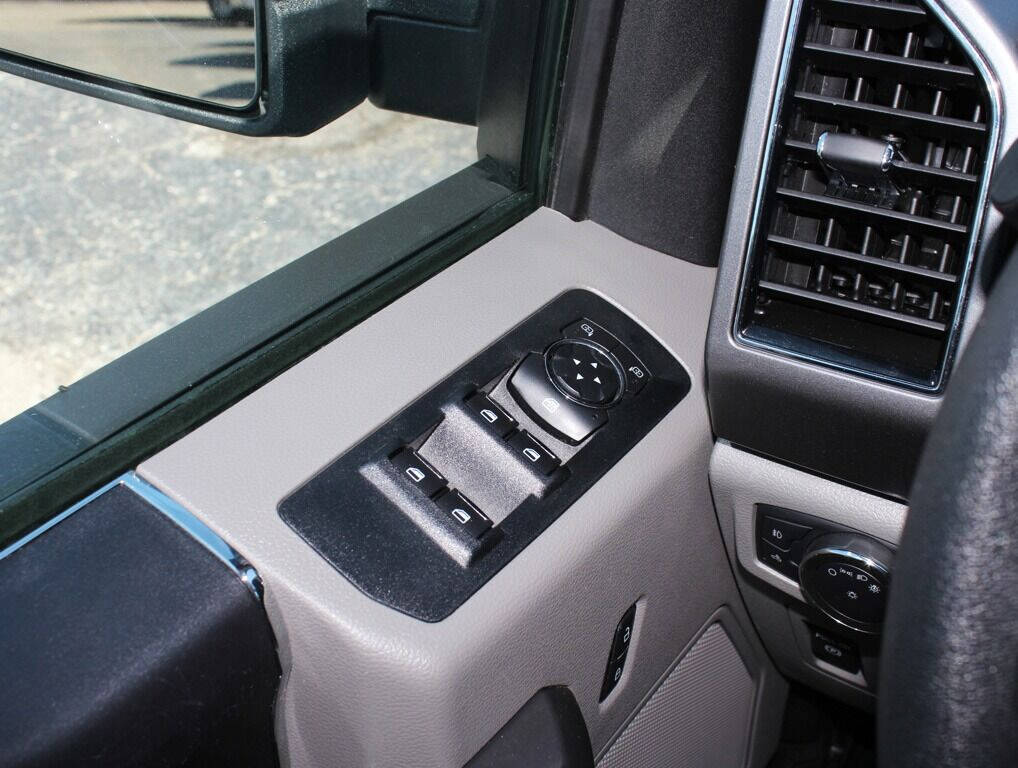 2020 Ford F-150  - $37,495