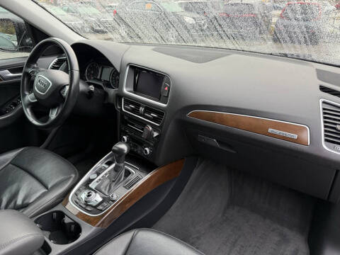 2017 Audi Q5 2.0T quattro Premium