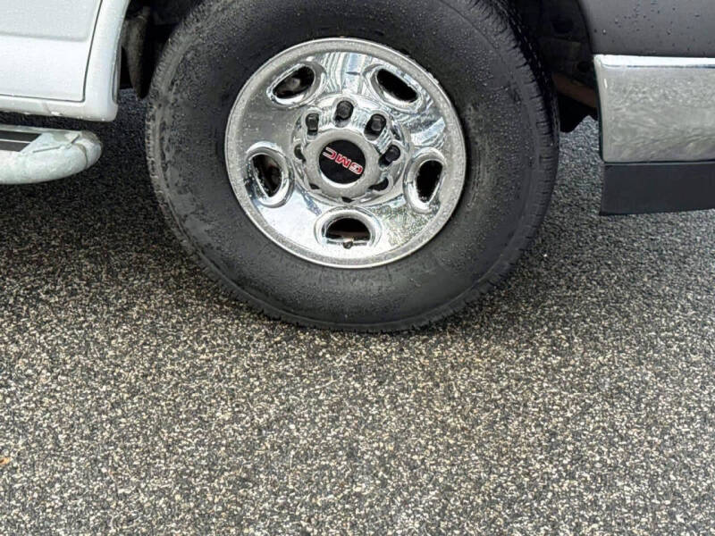 2023 GMC Savana 2500