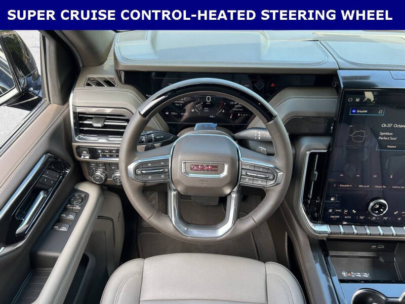 2025 GMC Yukon Elevation