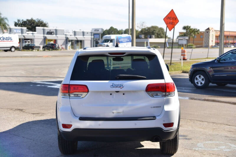 2017 Jeep Grand Cherokee Laredo