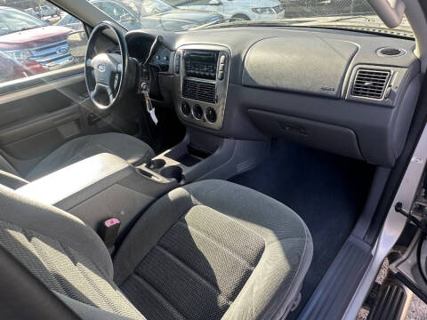 2003 Ford Explorer XLT