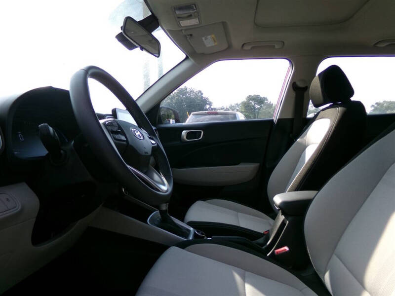 2025 Hyundai Venue SEL