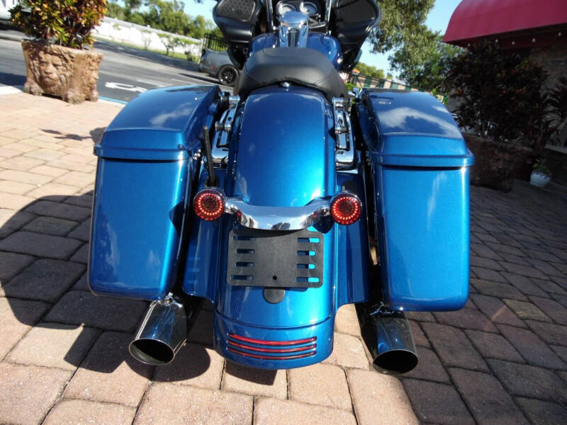 2022 Harley-Davidson Road Glide Custom