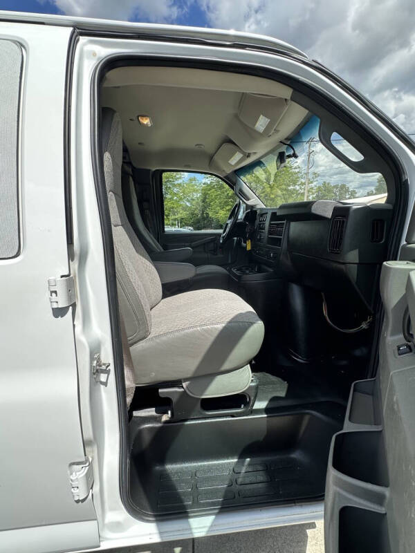 2019 Chevrolet Express 2500