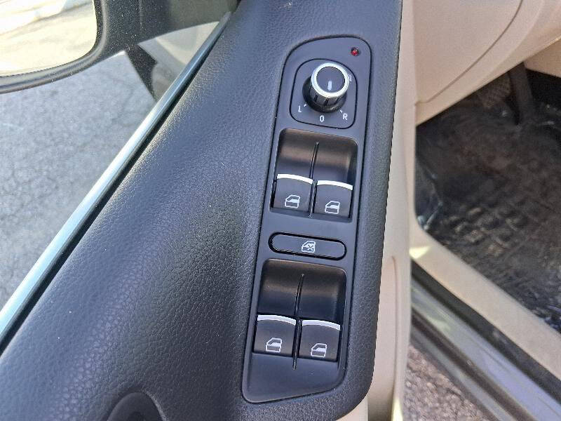 2011 Volkswagen Tiguan S 4Motion