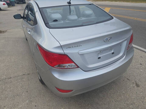 2015 Hyundai Accent GLS