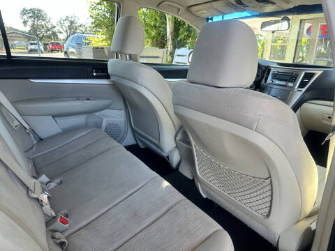 2013 Subaru Outback 2.5i Premium