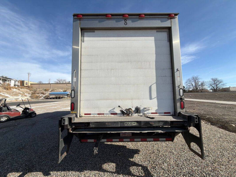 2016 Freightliner M2 106