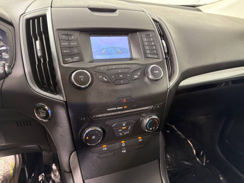 2015 Ford Edge SE