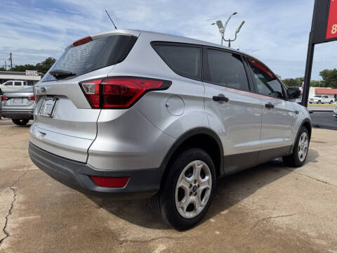 2019 Ford Escape S