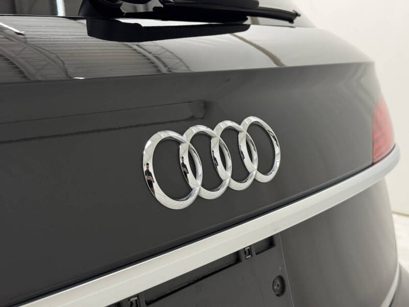 2022 Audi SQ5 3.0T quattro Premium Plus