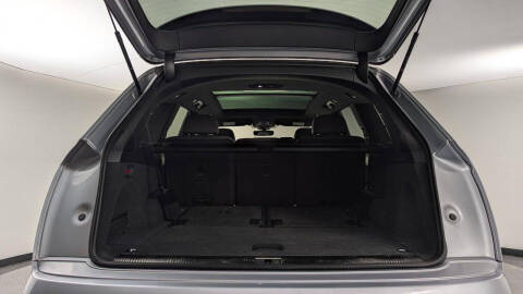 2022 Audi Q7 quattro Premium 45 TFSI