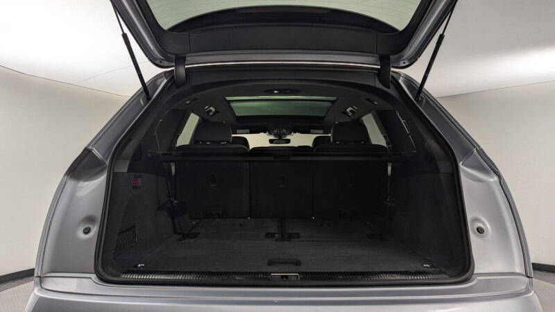 2022 Audi Q7 quattro Premium 45 TFSI