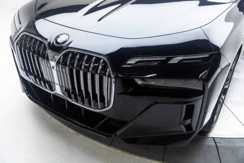 2023 BMW 7 Series 740i