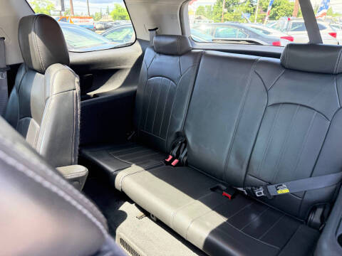 2013 GMC Acadia Denali