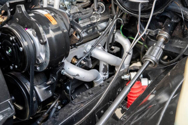 1985 Chevrolet C/K 20 Series 29