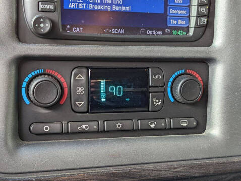 2003 GMC Yukon XL Denali