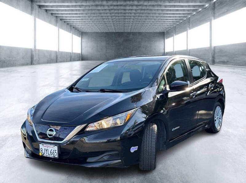 2019 Nissan Leaf S's photo