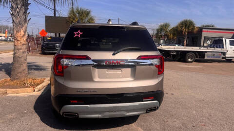 2022 GMC Acadia SLE