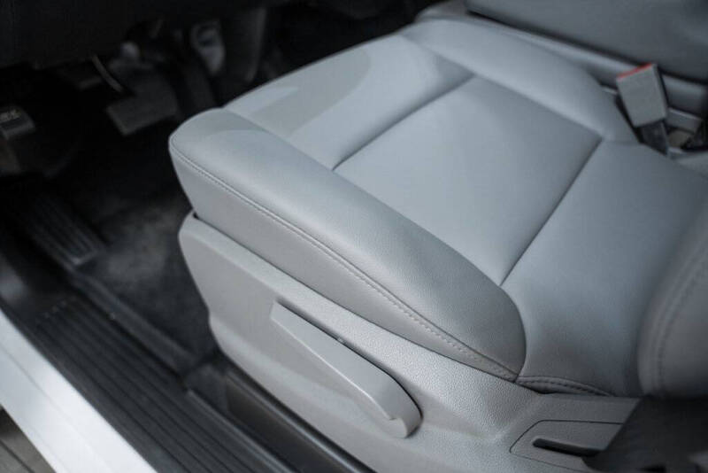 2024 Chevrolet Silverado 5500HD