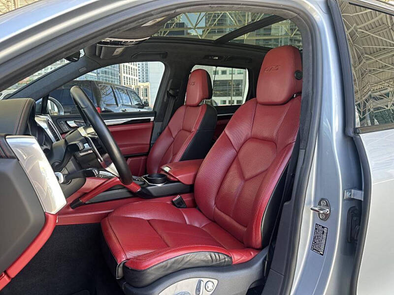 2016 Porsche Cayenne GTS