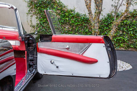 1956 Ford Thunderbird