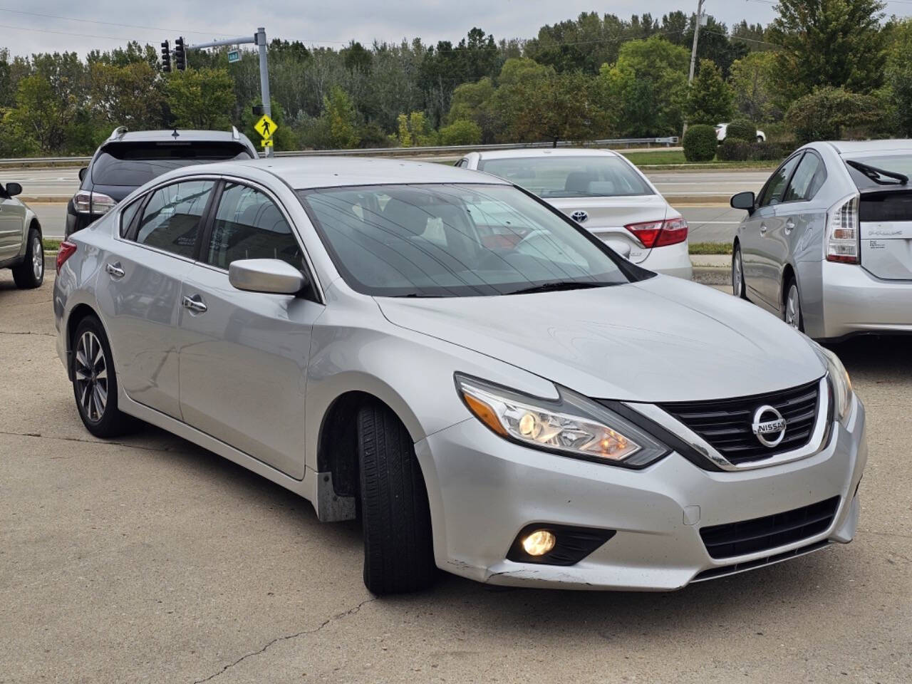 2016 Nissan Altima for sale at Quantum Auto Co in Plainfield, IL