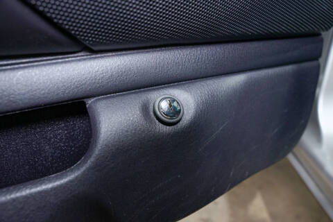 2004 Ford Thunderbird Deluxe