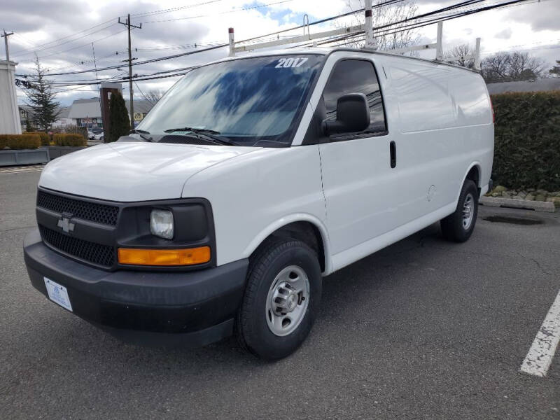 2017 Chevrolet Express 2500