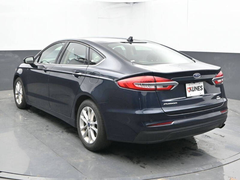 2020 Ford Fusion SE