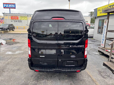 2017 Ford Transit 150 XLT