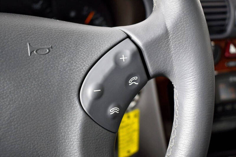 2003 Mercedes-Benz C-Class C 320