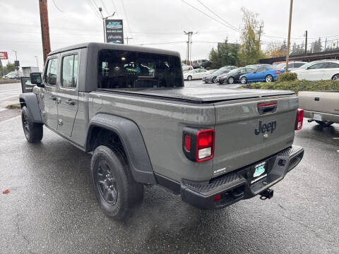 2020 Jeep Gladiator Sport