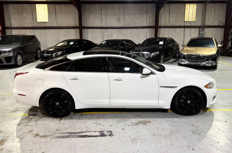 2012 Jaguar XJ