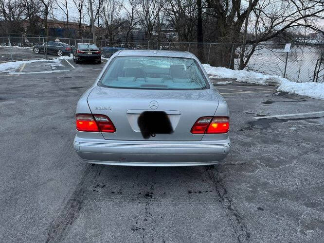 2000 Mercedes-Benz E-Class