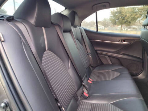 2018 Toyota Camry SE