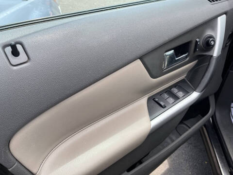 2013 Ford Edge SE