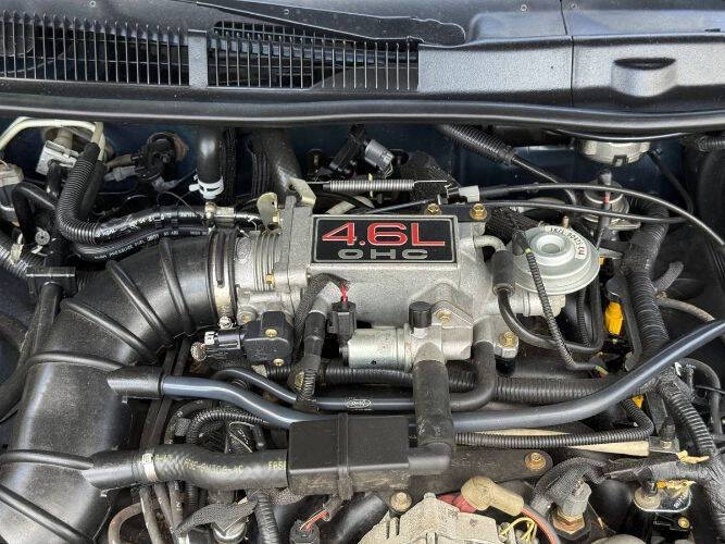 1996 Ford Thunderbird LX