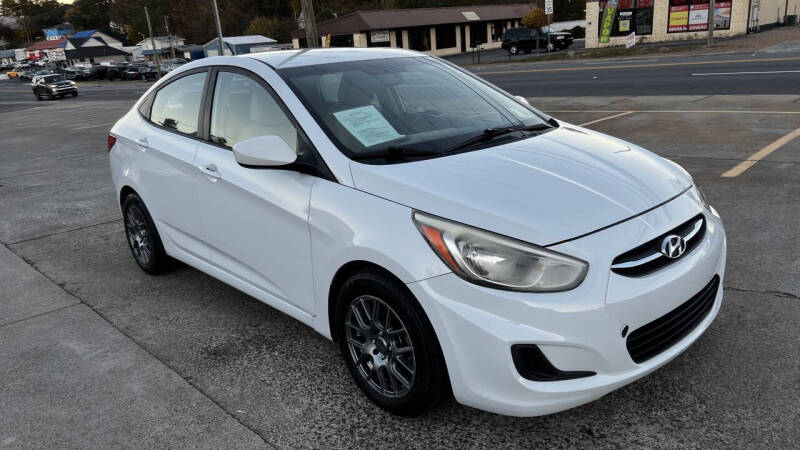 2017 Hyundai Accent Value Edition