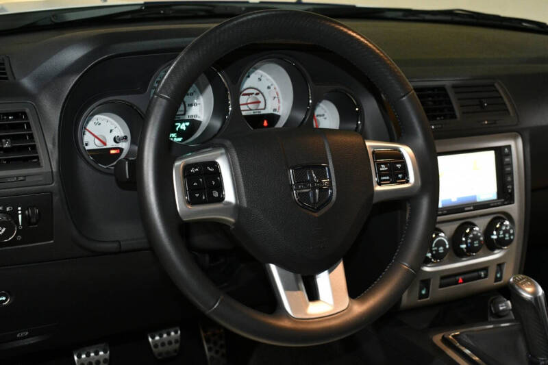 2011 Dodge Challenger SRT8 392